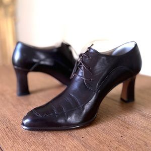 Classique Entier Woman’s Leather Shoes Made in Italy.